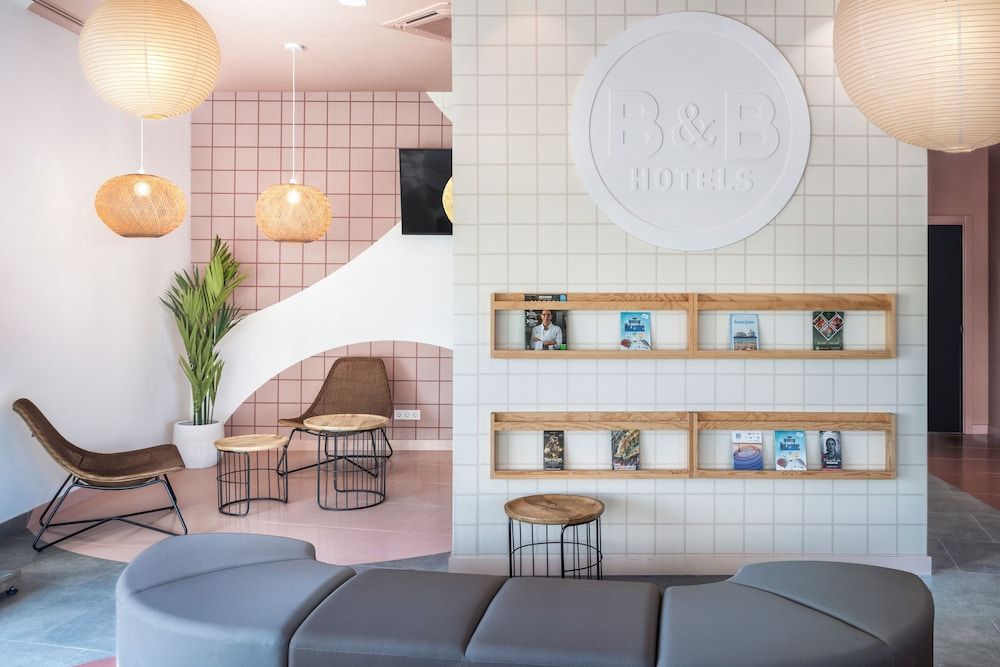 Lyon - Matosinhos - B&B HOTEL Porto Expo Aeroporto - Matosinhos