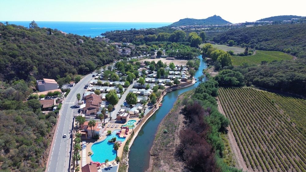 Lille - Saint-Raphaël, Provence-Alpes-Côte d'Azur - Camping Vallée du Paradis - Saint-Raphaël, Provence-Alpes-Côte d'Azur