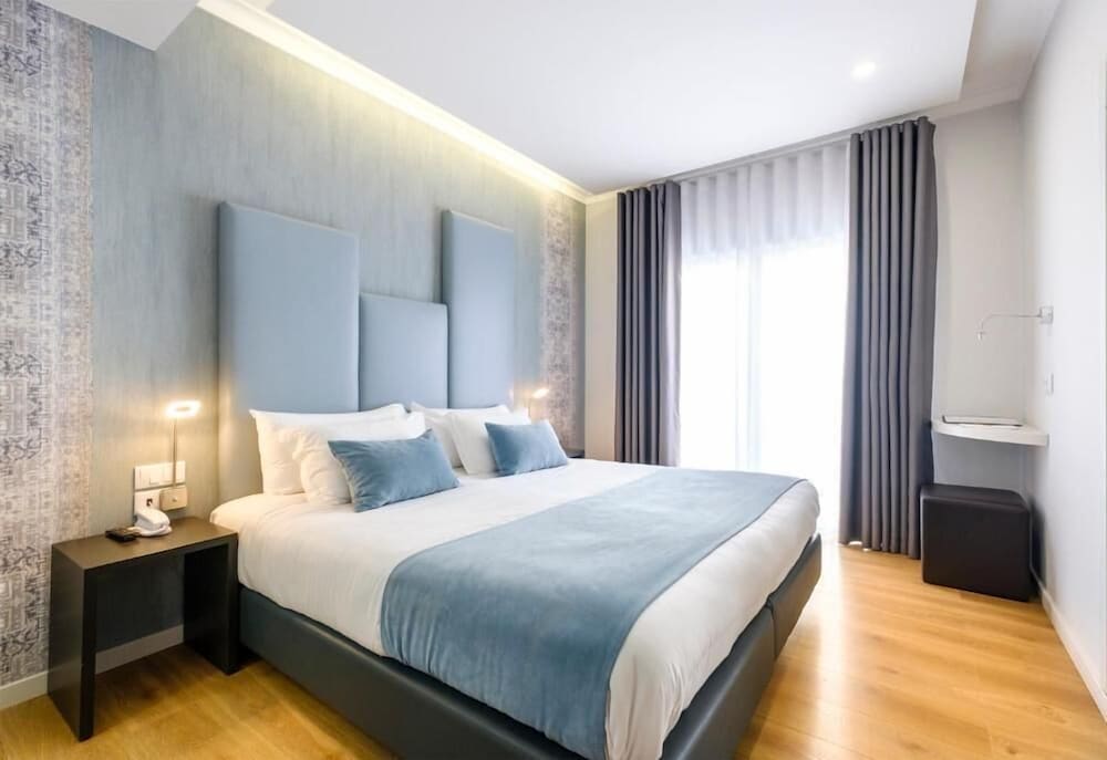 Paris - Fátima - Hotel Rosa Mística by Umbral - Fátima