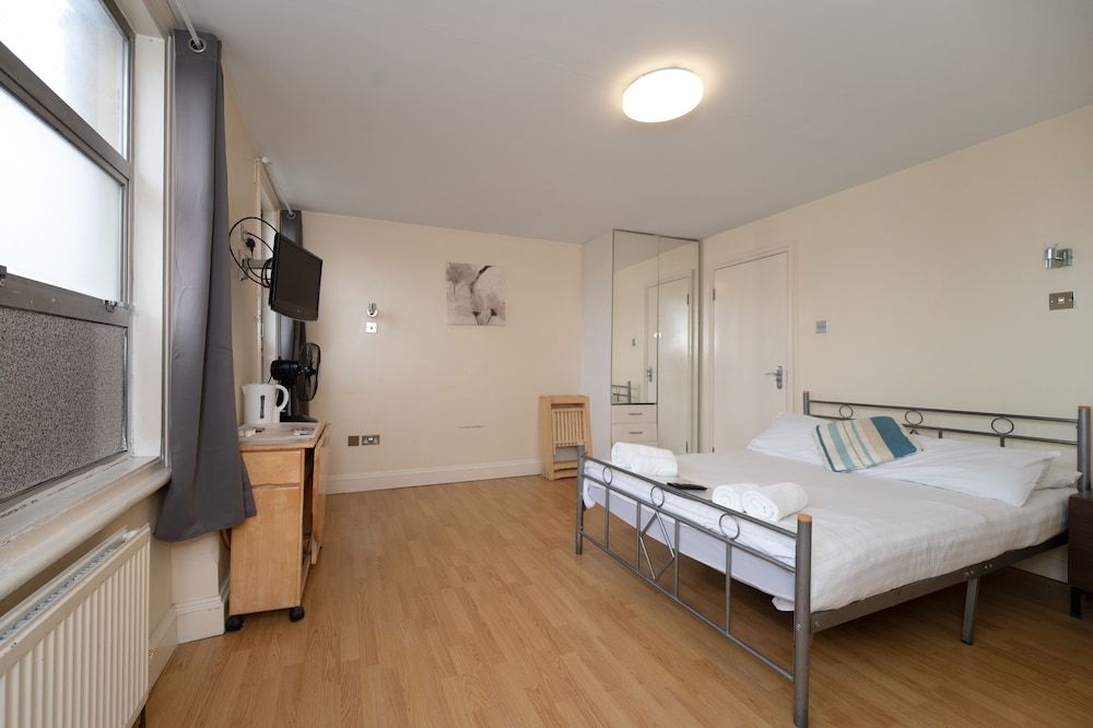 Paris - Londres - Flexistay Aparthotel Tooting - Londres