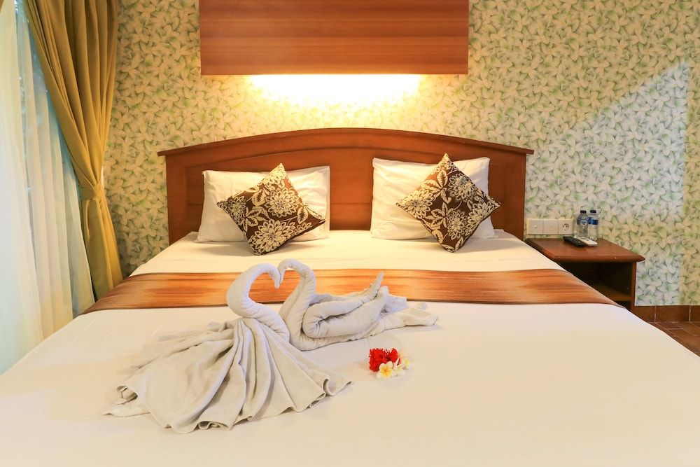 Bordeaux - Denpasar - Bali - Ayu Lili Garden Hotel Kuta - Denpasar - Bali