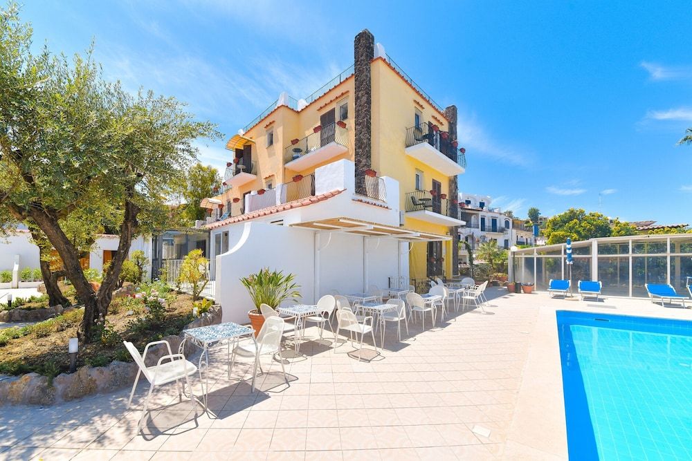 Lyon - Ischia - Hotel Terme Principe - Ischia