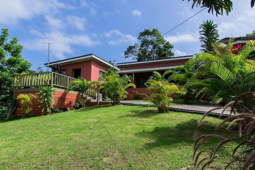 Lyon - Port Antonio - The Grand Sinopia Inn Portland - Port Antonio