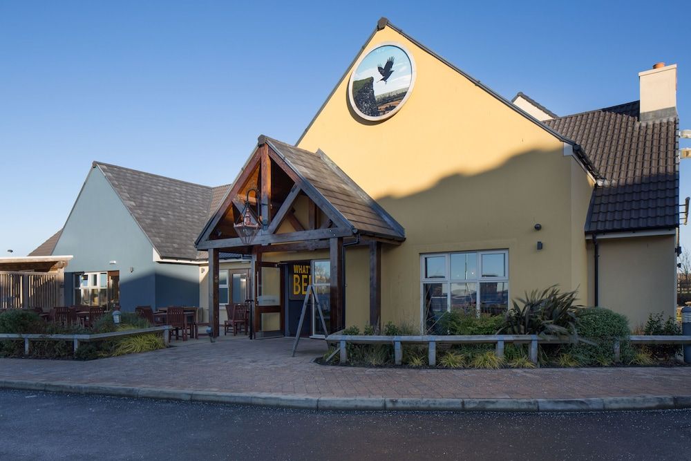 Bâle Mulhouse - Glasgow - The Raven’s Cliff Lodge by Marston's Inns - Glasgow