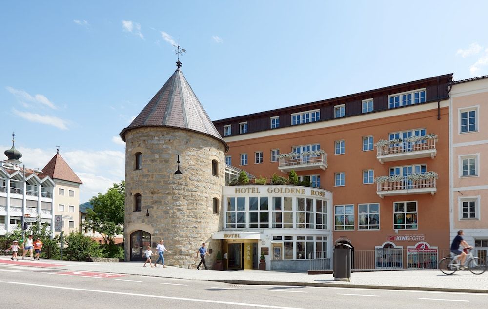 Paris - Brunico - Hotel Goldene Rose - Brunico