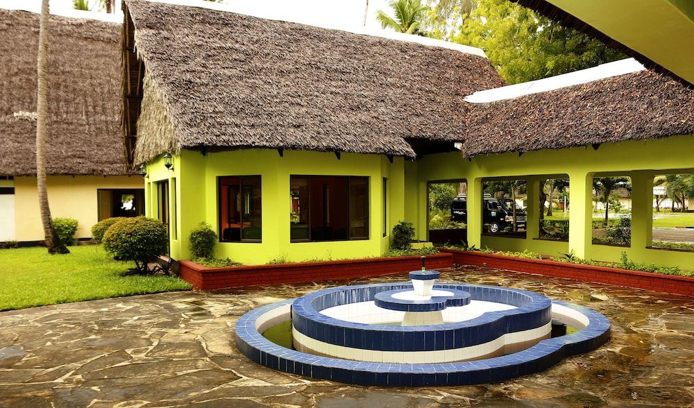 Paris - Mtwapa - Jumuia Conference & Beach Resort - Mtwapa