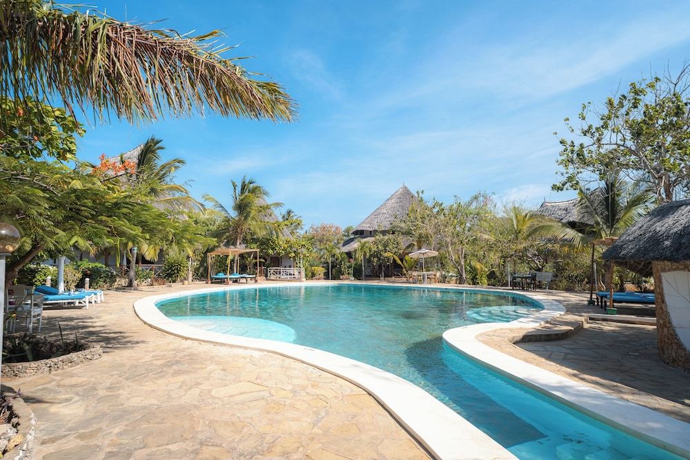 Paris - Marafiki - Exploreans Beach Club & Villas Watamu - Marafiki