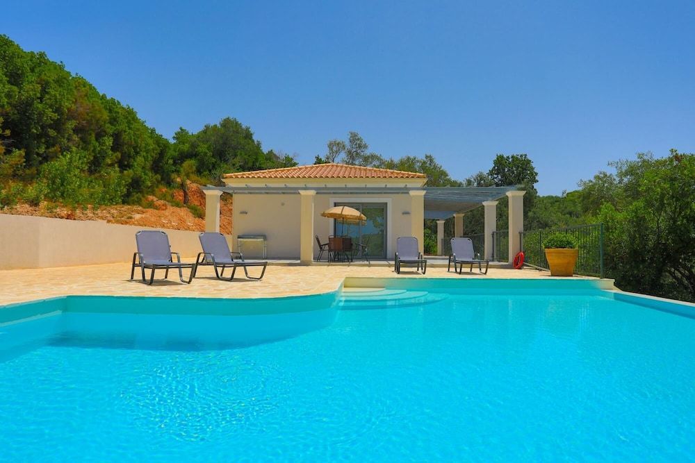 Lille - Kassiopi - Villa Loki in Kremithas - Kassiopi