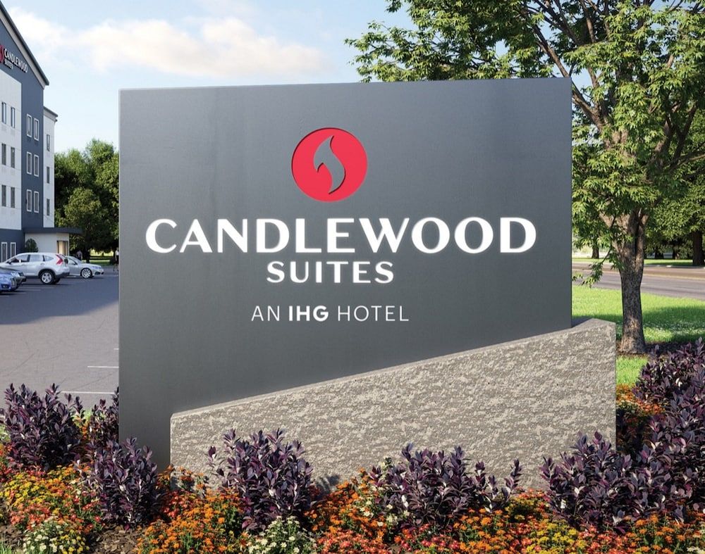 Paris - Miami Airport - Candlewood Suites Miami - Doral by IHG - Miami Airport