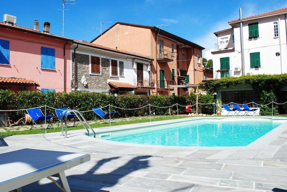 Lyon - Lerici - Hotel Sette Archi - Lerici
