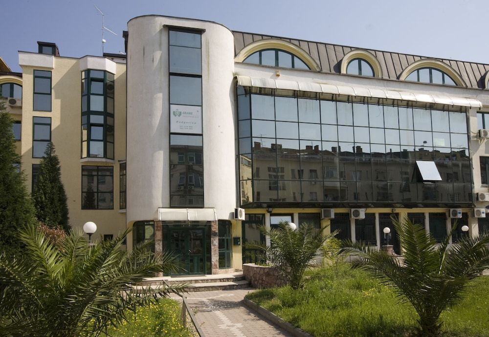 Paris - Podgorica - Hotel Kerber - Podgorica