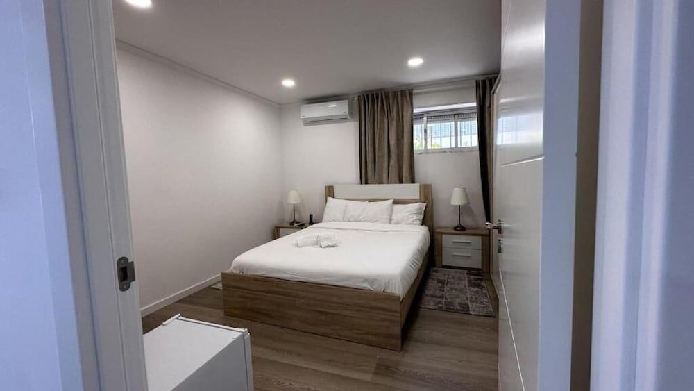 Paris - Loures - DOCE DREAM GUEST HOUSE - Loures
