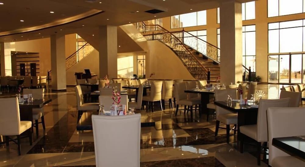 Paris - Sweimeh - Grand East Hotel - Resort & Spa Dead Sea - Sweimeh
