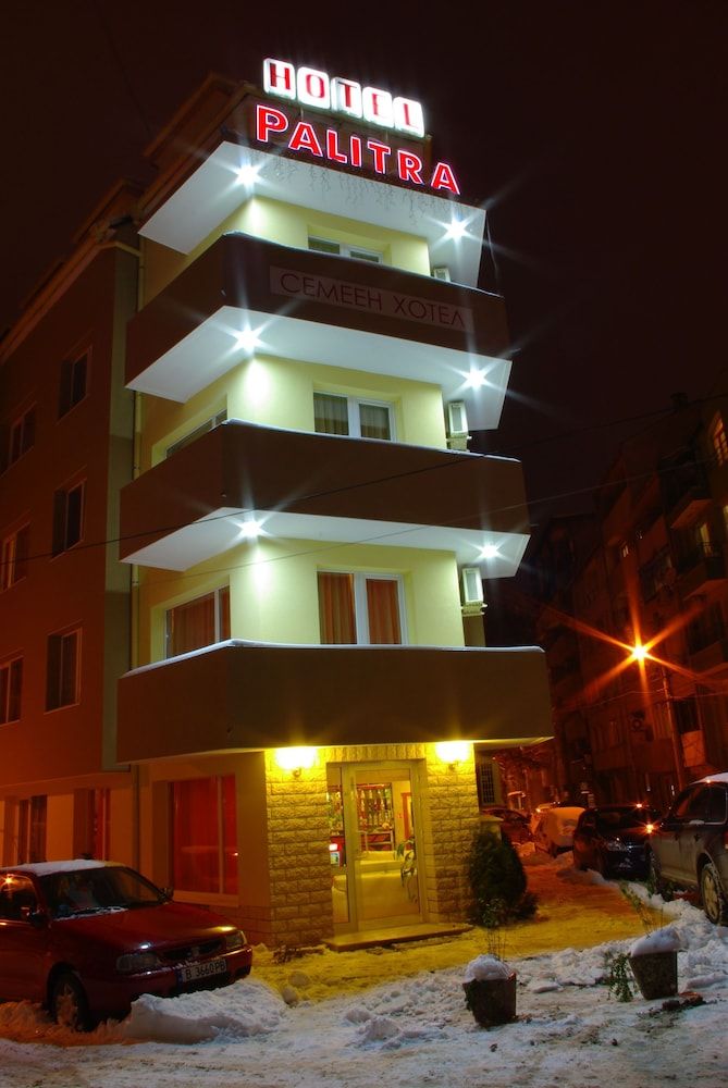 Paris - Varna - Семеен Hotel Palitra - Varna