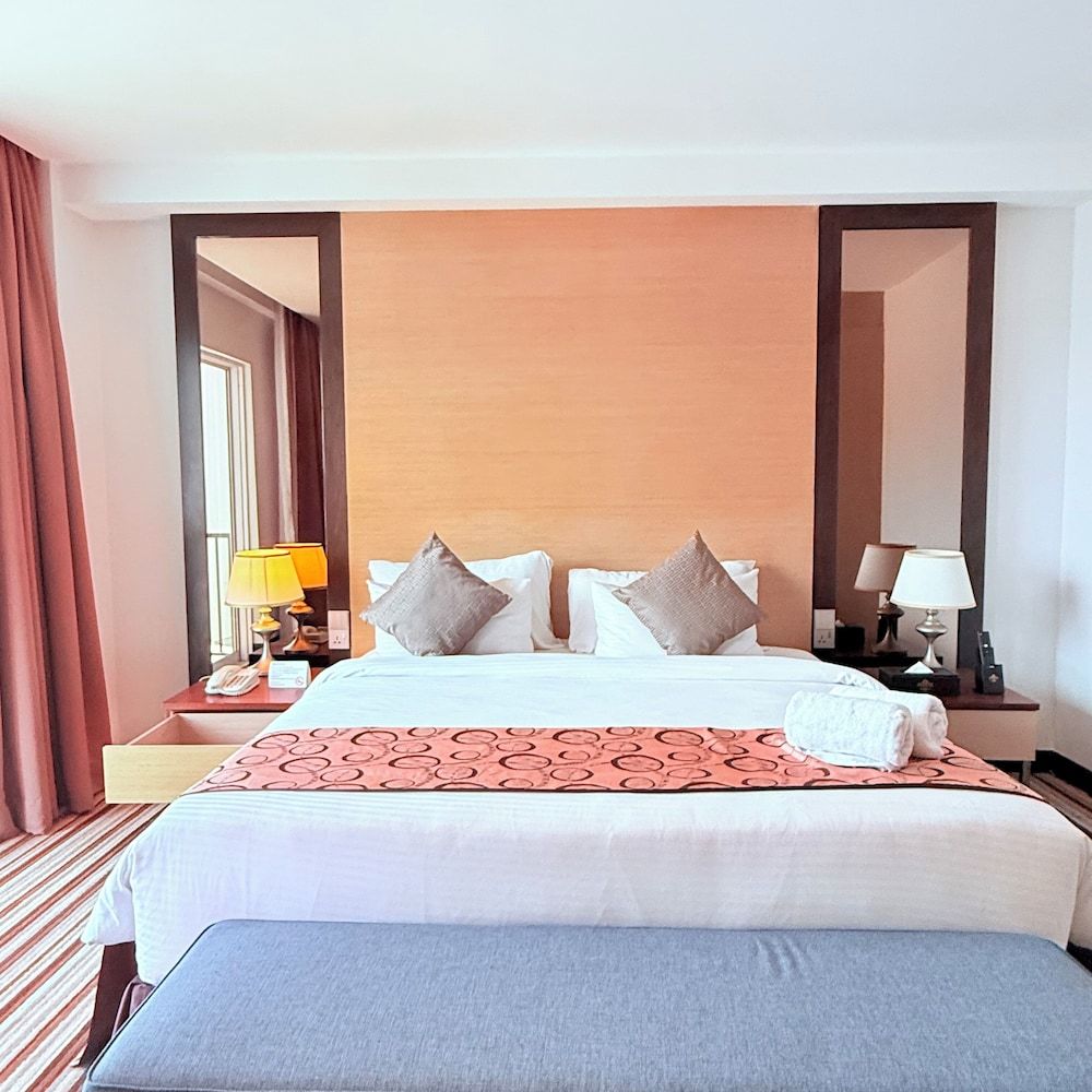 Paris - Langkawi - Goldsands Hotel Langkawi - Langkawi