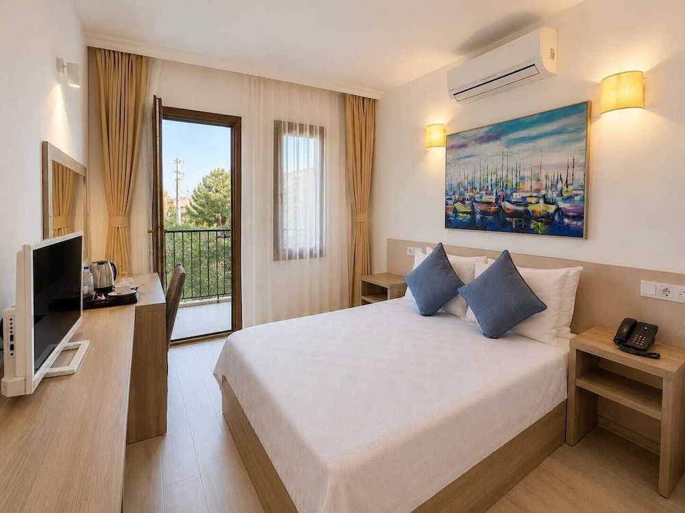Paris - Datça - Aria Doria Otel - Datça