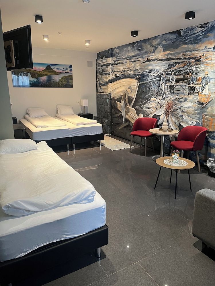 Bordeaux - Keflavik - Hotel Duus by Keflavik Airport - Keflavik