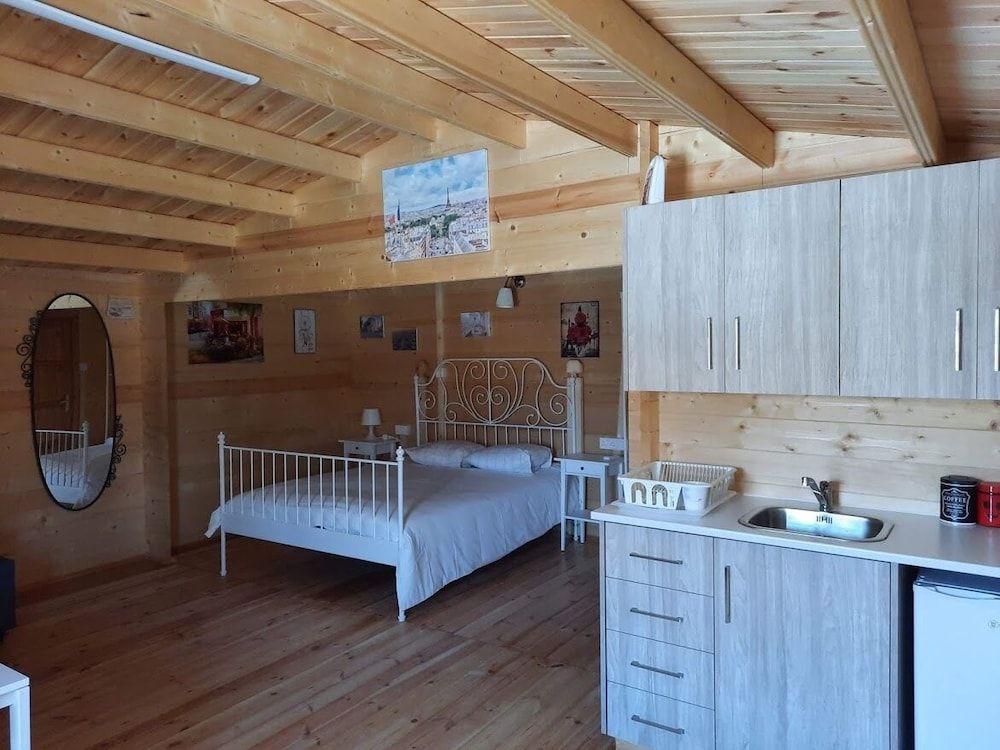 Paris - Mazotos - Cyprus Glamping Park - Mazotos