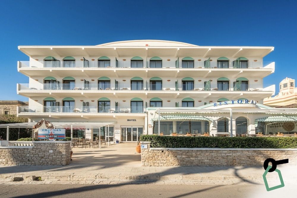 Toulouse - Castrignano del Capo - HOTIDAY Leuca Lungomare - Castrignano del Capo