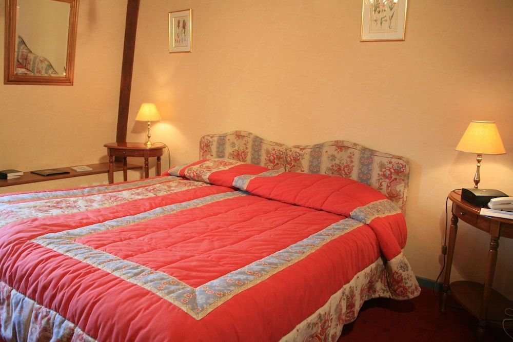 Paris - Aurillac - Resort Golf Château de Salles - Aurillac