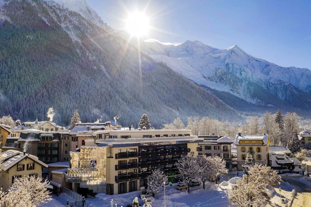 Paris - Chamonix-Mont-Blanc - Pointe Isabelle - Chamonix-Mont-Blanc