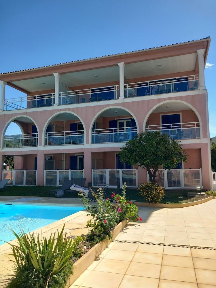 Caen - Propriano - Résidence Villa Romana avec Piscine et Jacuzzi - Propriano