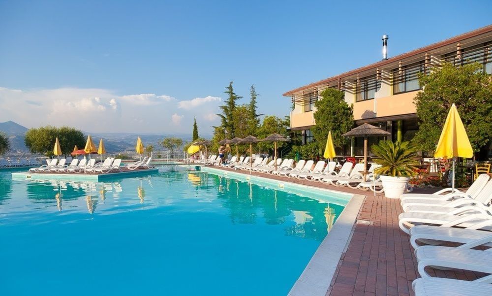 Paris - Castelnuovo del Garda - Hotel Centro Turistico Gardesano - Castelnuovo del Garda
