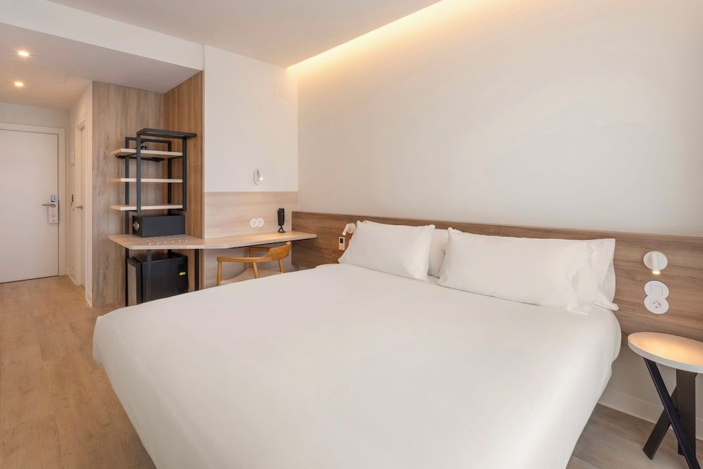 Nantes - Madrid - B&B HOTEL Madrid Vallecas La Gavia - Madrid