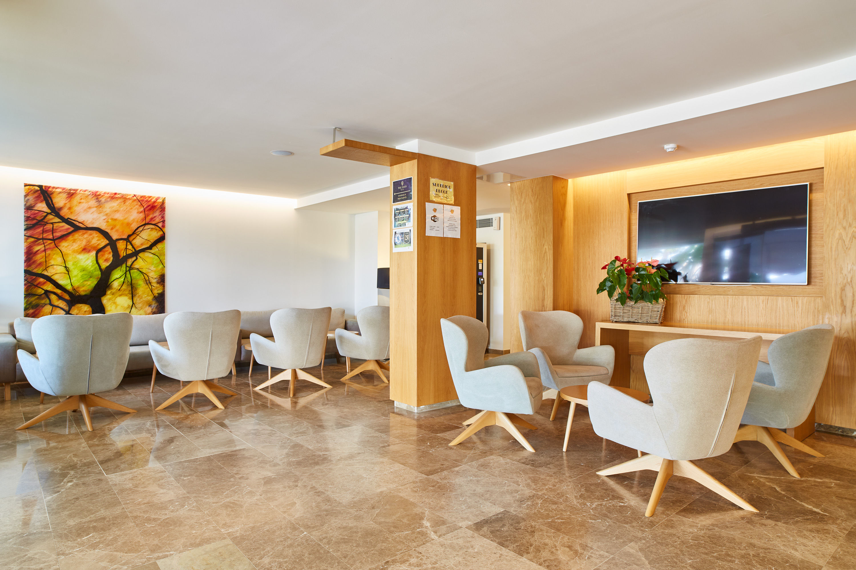 Lyon - Santa Eulalia del Río - Invisa Aparthotel Casa Luis - Santa Eulalia del Río