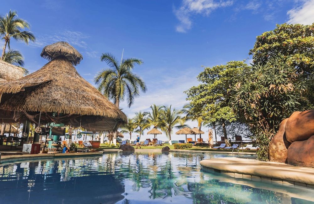 Paris - Playa Conchal - Bahia del Sol Beach front Boutique Hotel - Playa Conchal