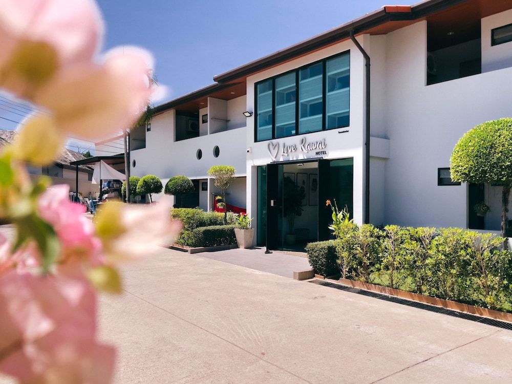 Marseille - Karon Beach - Phuket - Love Rawai Hotel - Karon Beach - Phuket