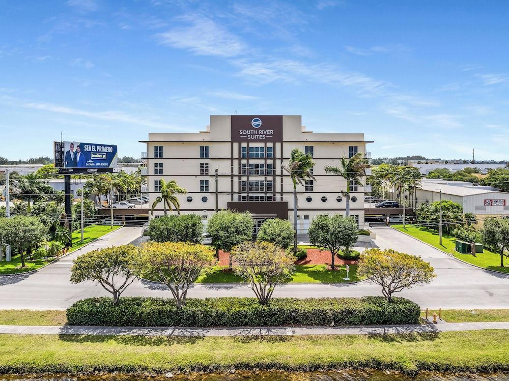 Paris - Doral - South River Suites - Doral