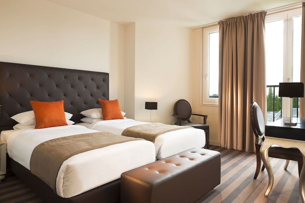 Montpellier - Paris - Executive Hôtel Paris Gennevilliers - Paris
