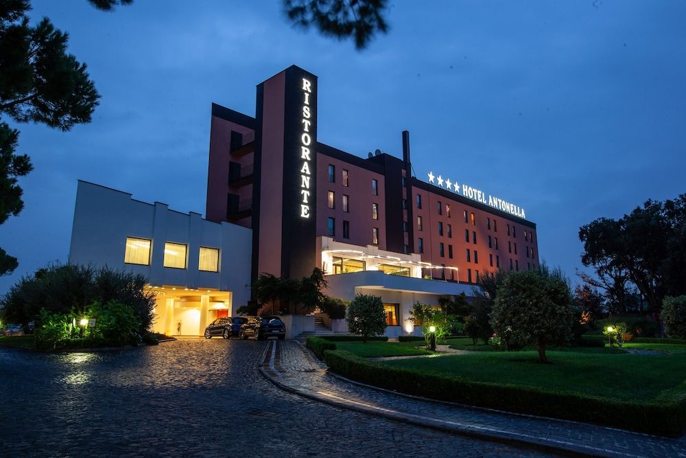 Toulouse - Pomezia - Hotel Antonella - Pomezia
