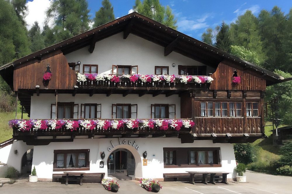 Paris - Cortina d'Ampezzo - Hotel Al Larin - Cortina d'Ampezzo