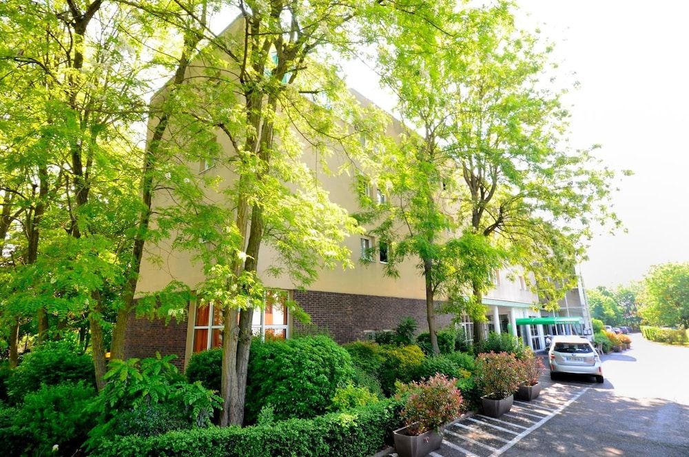 Bâle Mulhouse - Paris Charles de Gaulle - Greenhotels Roissy Parc des Expositions - Paris Charles de Gaulle