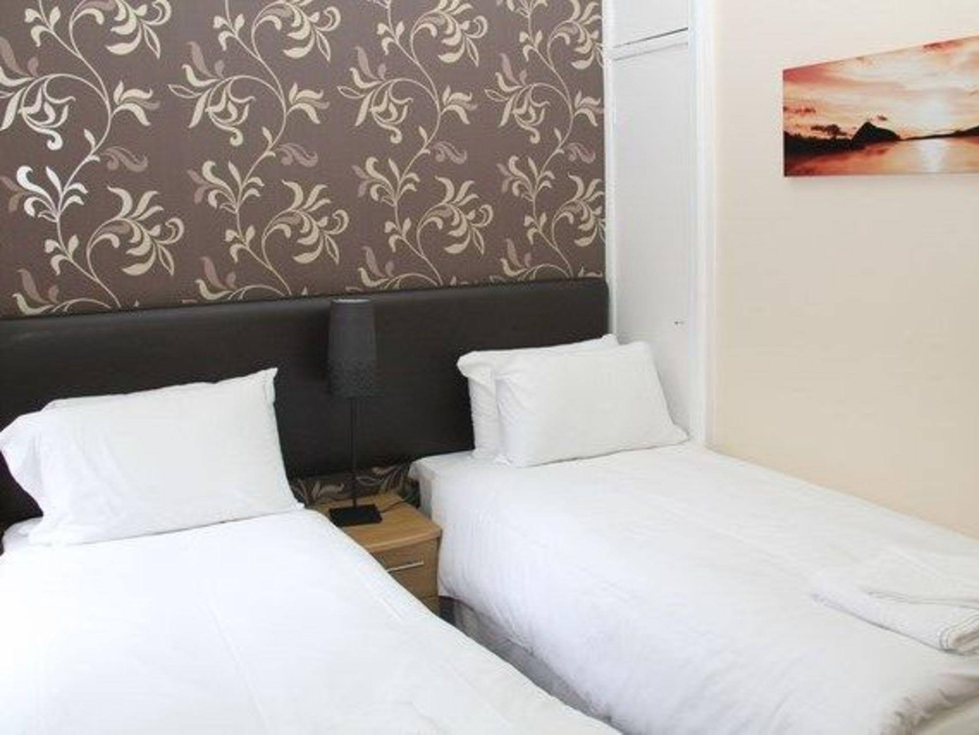 JOIVY Royal Mile Studio in Prime Location 4