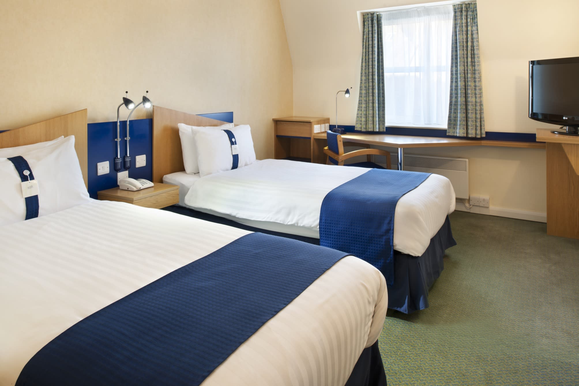 Holiday Inn Express ABERDEEN CITY CENTRE by IHG 3
