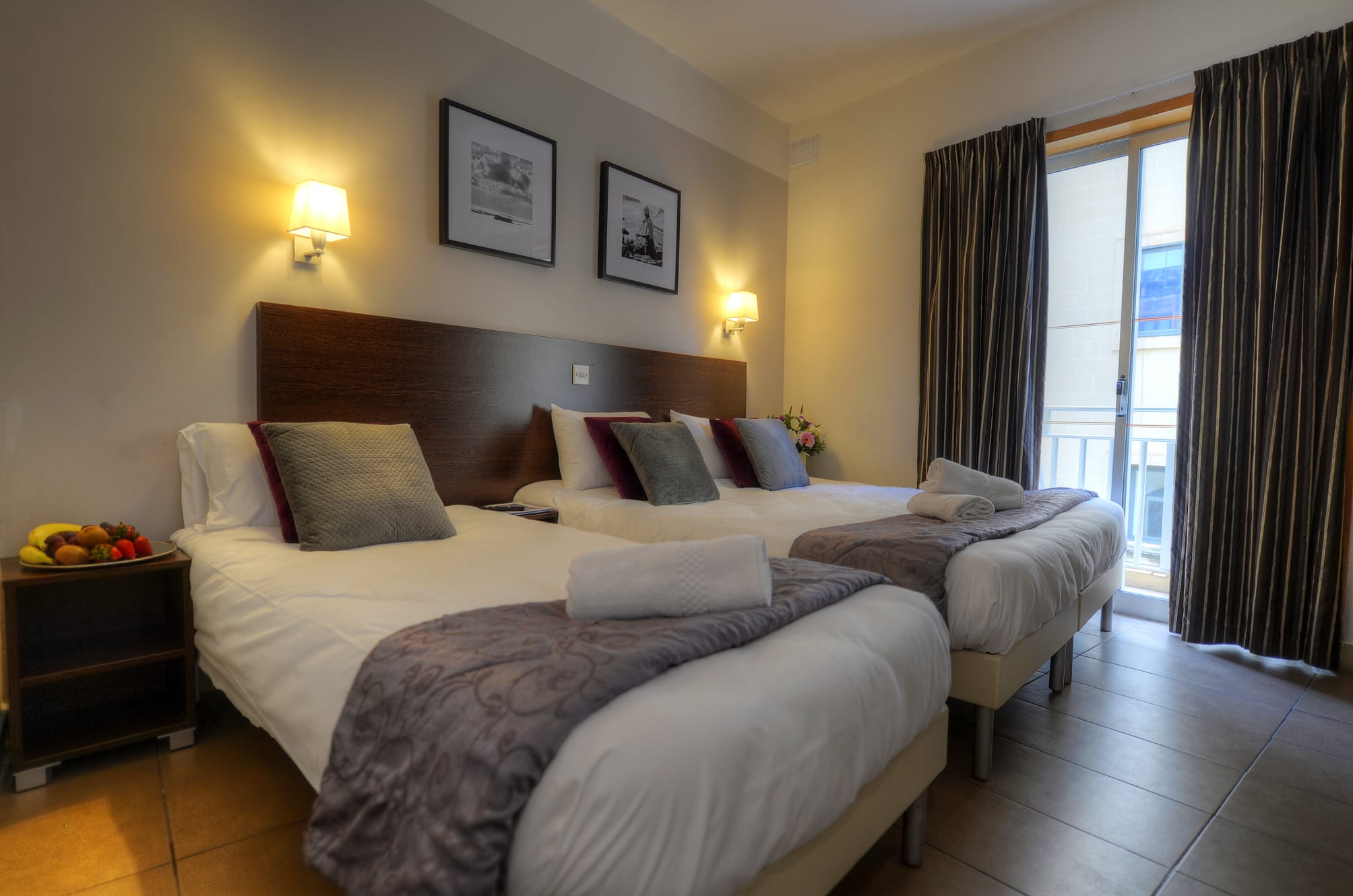 Carlton Hotel 3