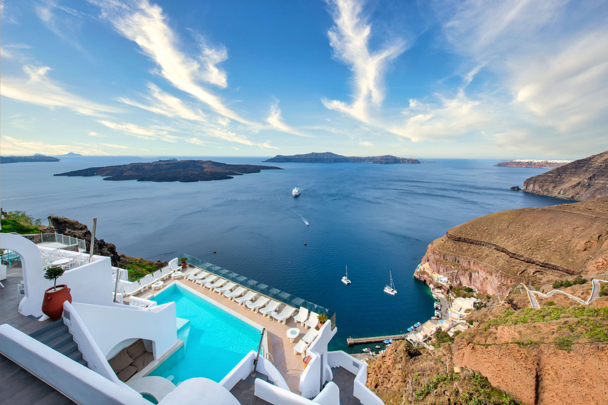 Athina Luxury Suites 4