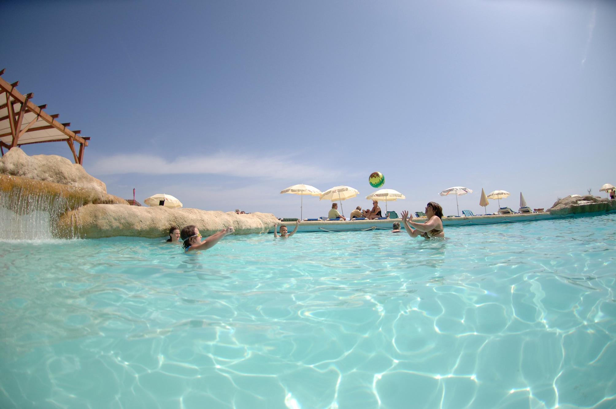 The Preluna Hotel 5