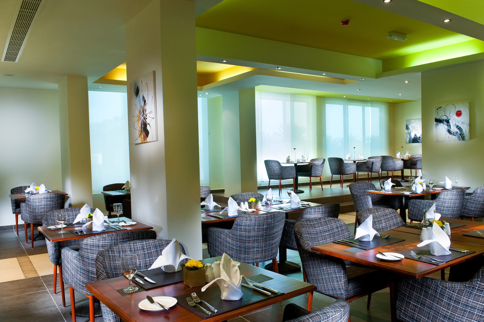 Al Hail Waves Hotel Managed By Centara 5