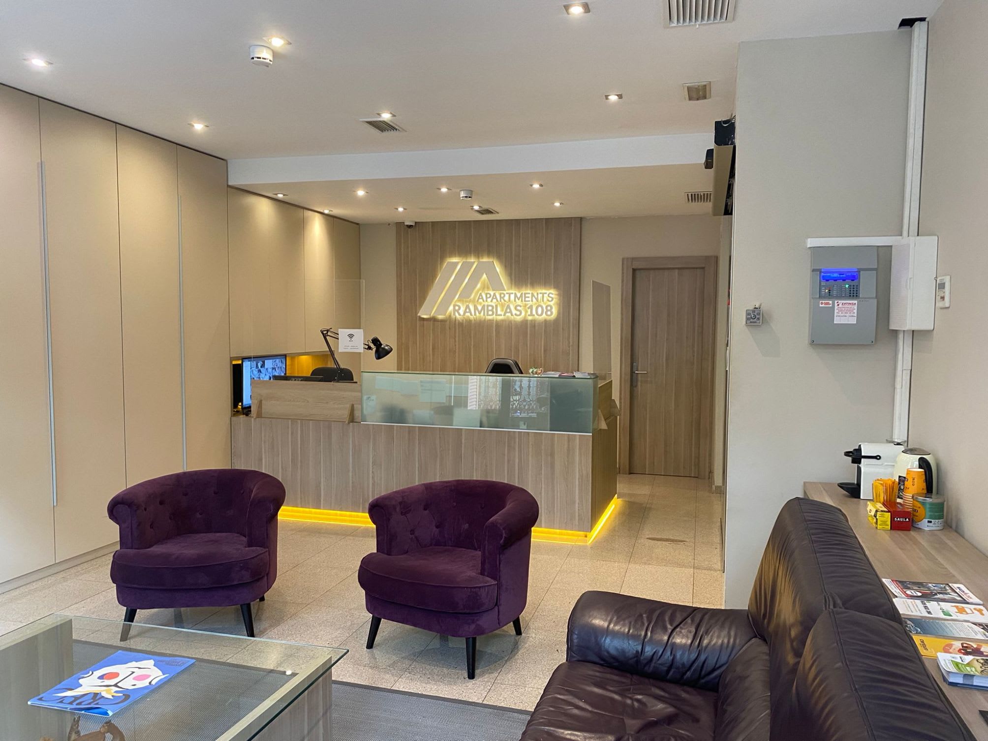 Aparthotel Rambla108 4