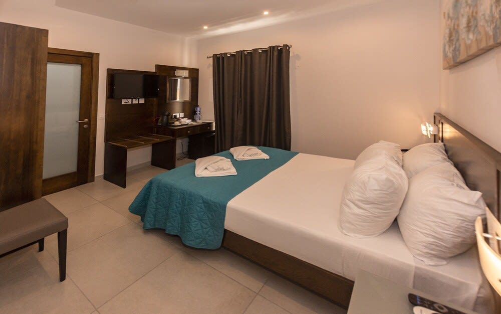 Cerviola Hotel 5