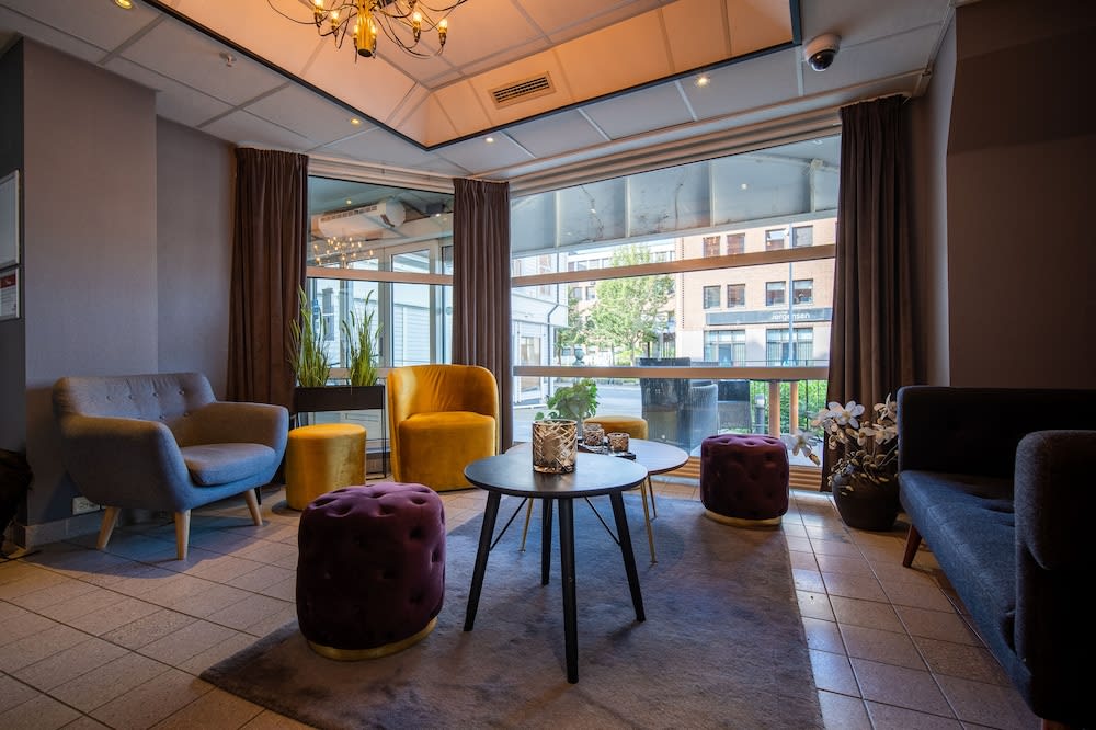 First Hotel Amalie 5