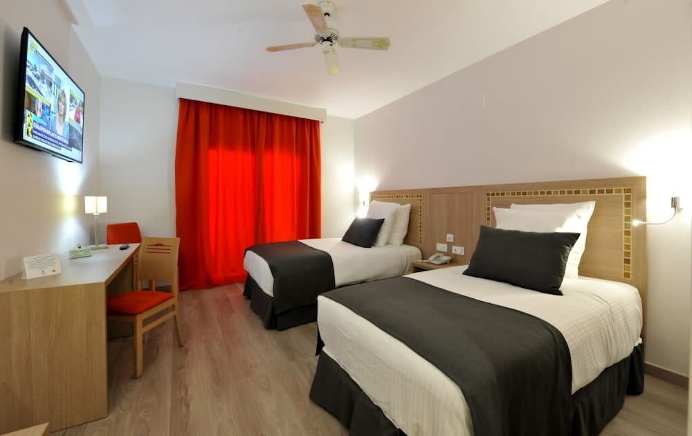Hotel Salobreña Suites 4