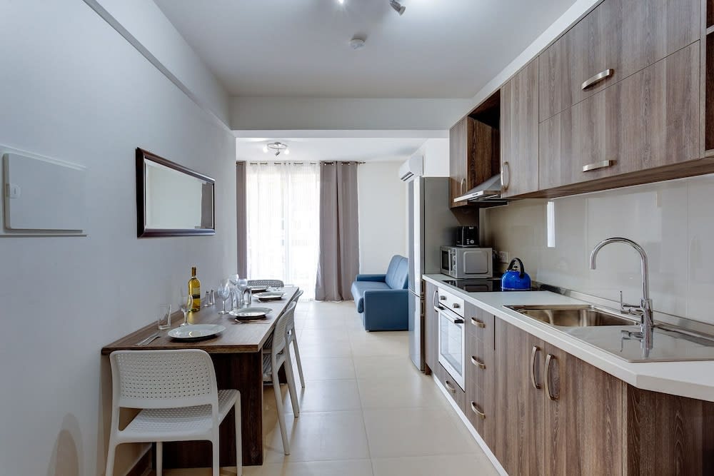 Modern 1BR Apartment in a Central Location 5