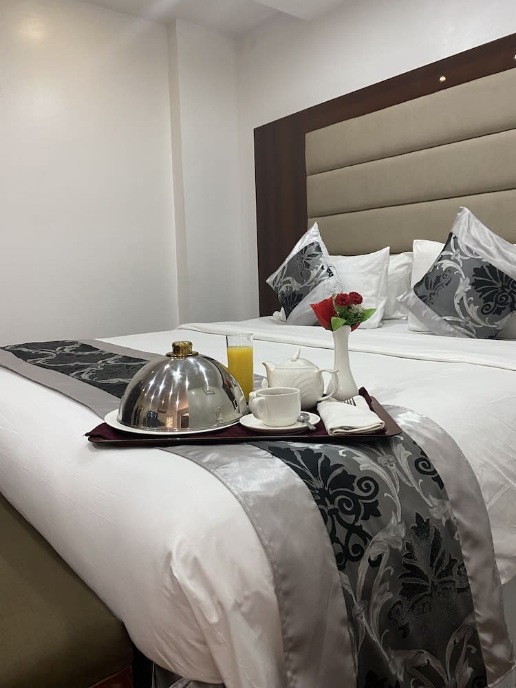 Novatel Hotel 3