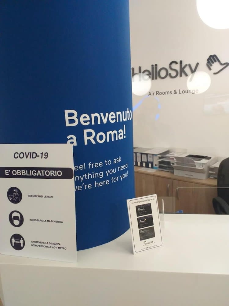 Air Rooms Rome Airport by HelloSky 4