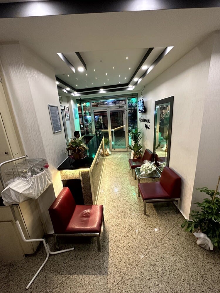 Headman Hotel 5
